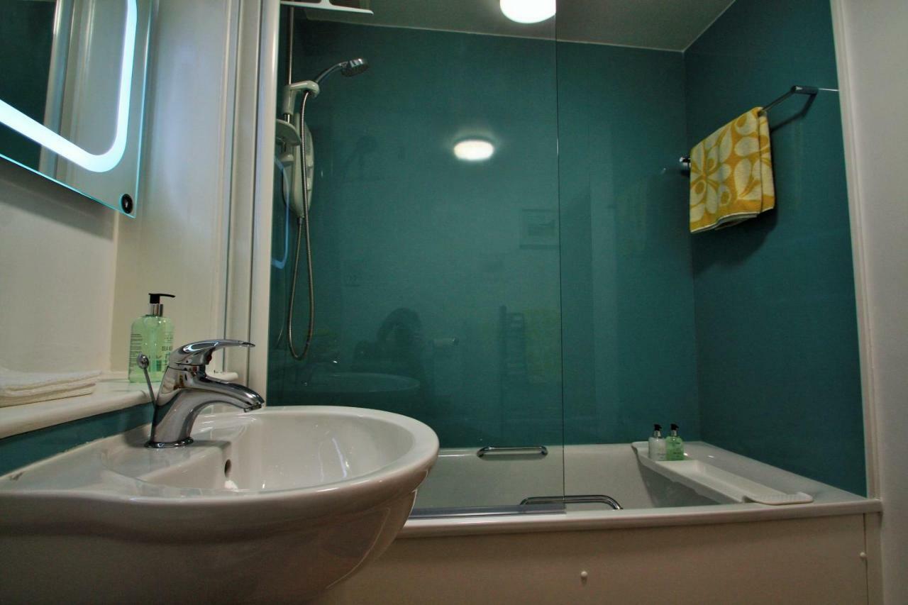 Riverside Apartment Инвернес Екстериор снимка